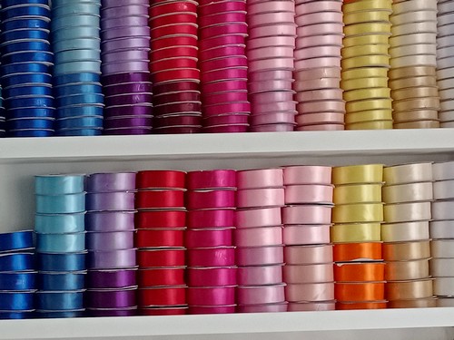 Saténové stuhy